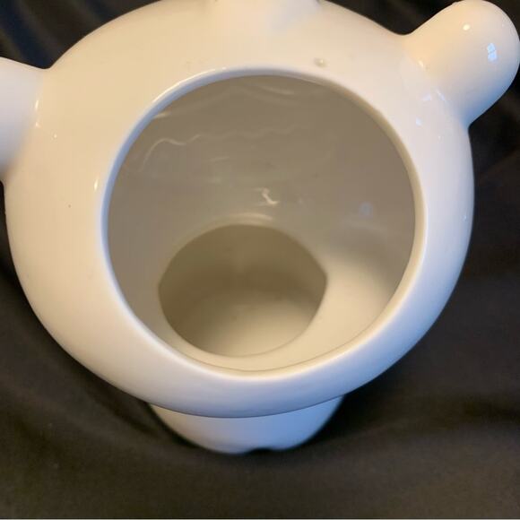 Angry Bear White Ceramic Vase - Picture 5 of 10